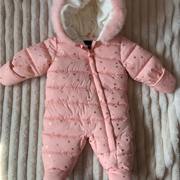 Pink winter suit 0-3 months - Picture 1 of 8